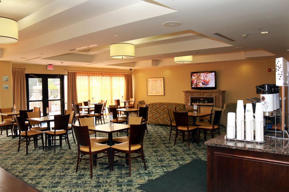 Holiday Inn Express Hotel & Suites Perry, An Ihg Hotel Exterior foto